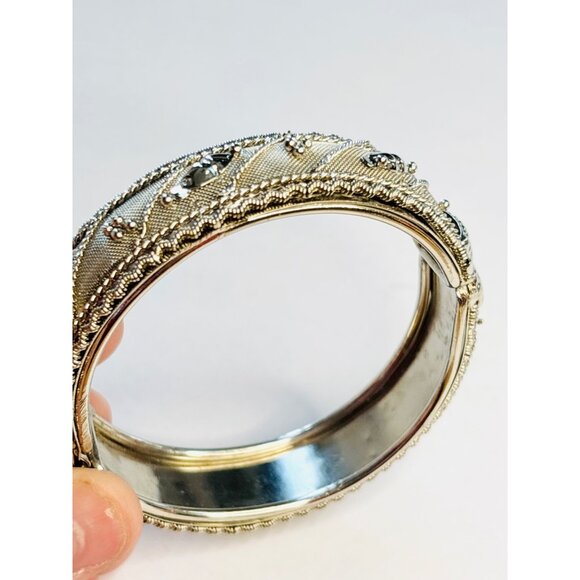 Vintage Ornate Silver-Tone Hinged Bangle Bracelet With Intricate Detailing & Rhi - Picture 5 of 11